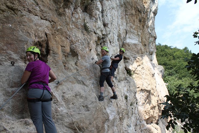 Via Albano via ferrata - From Bar Centrale Mori: how the morning-to-2pm timing works