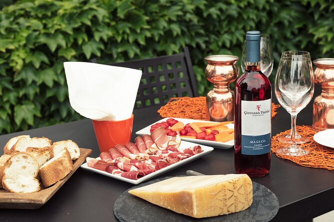 Vineyard tour and tasting of 6 Garda Wines with Giovanna Tantini - Price and value: $50.57 for 6 wines plus a walk